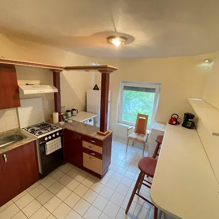 Hunyadi Nyaralo * Balatonkeresztúr