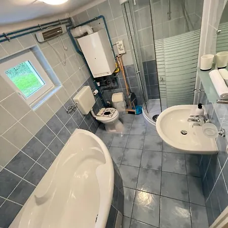 Hunyadi Nyaralo Casa vacanze Balatonkeresztúr